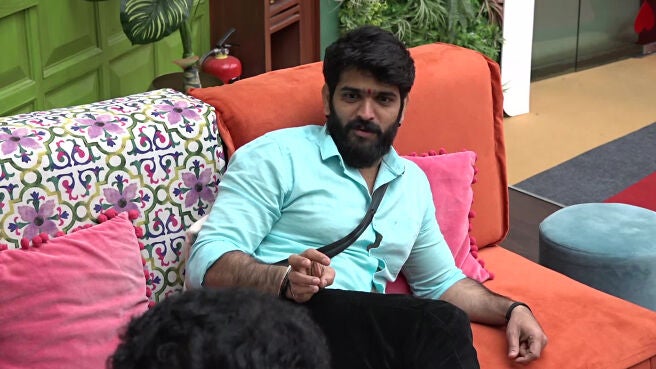 Watch Roopesh Recalls The Ex Contestants Video Online HD On JioCinema