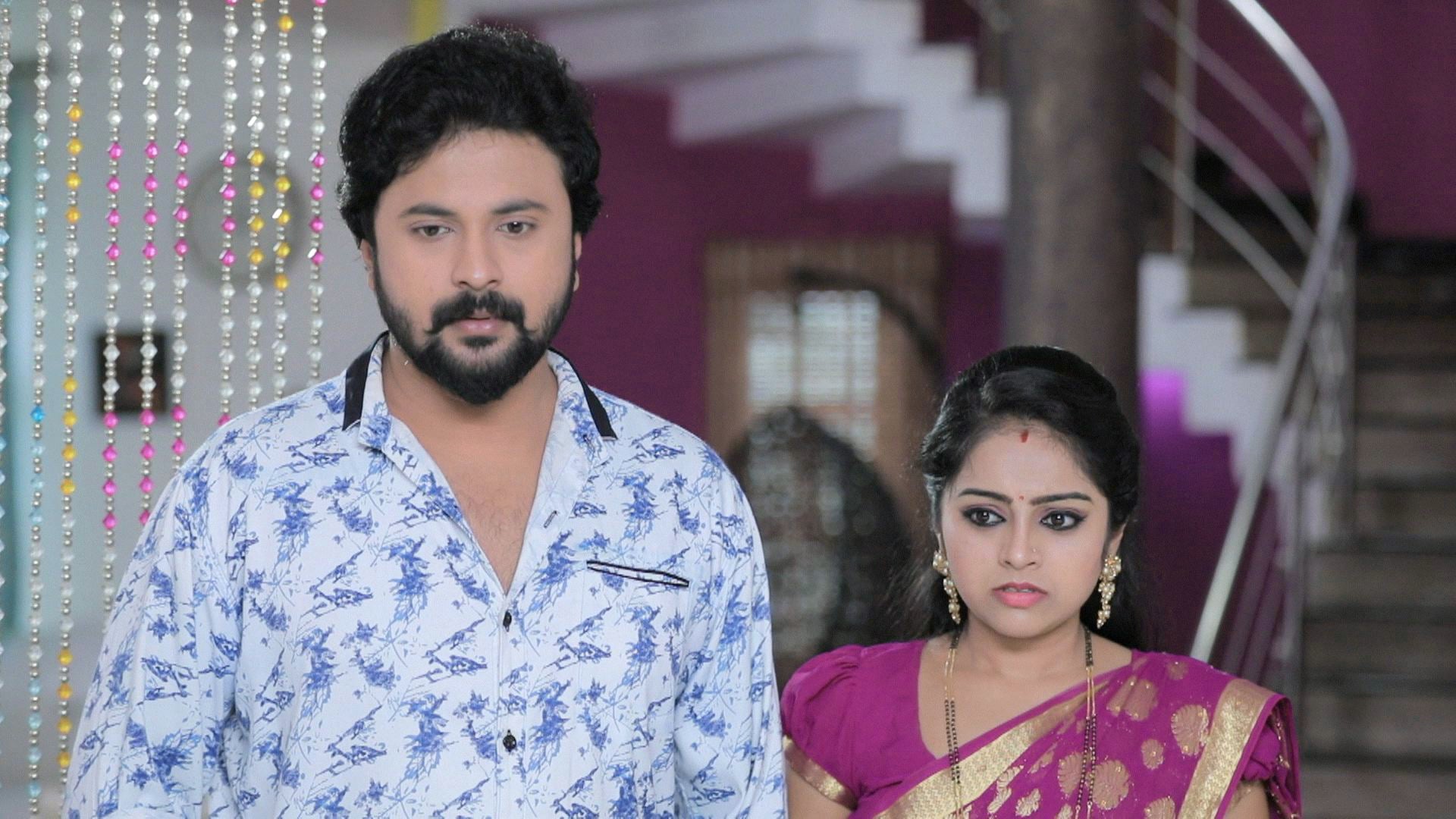 Watch Kulavadhu Season Episode Dhanya Interrupts Vedh Watch