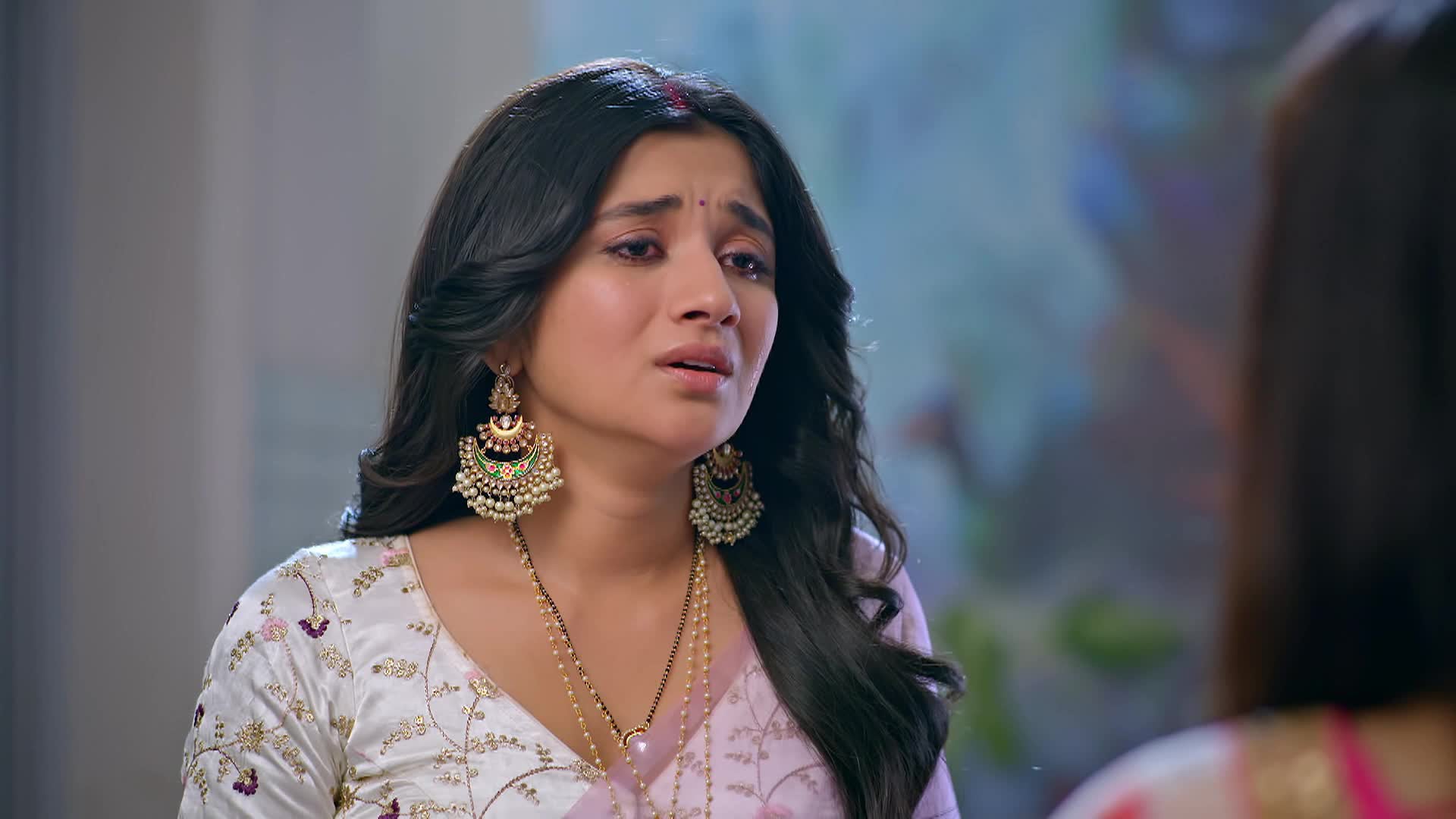 Watch Chand Jalne Laga Season 1 Episode 68 Tara Feels Helpless