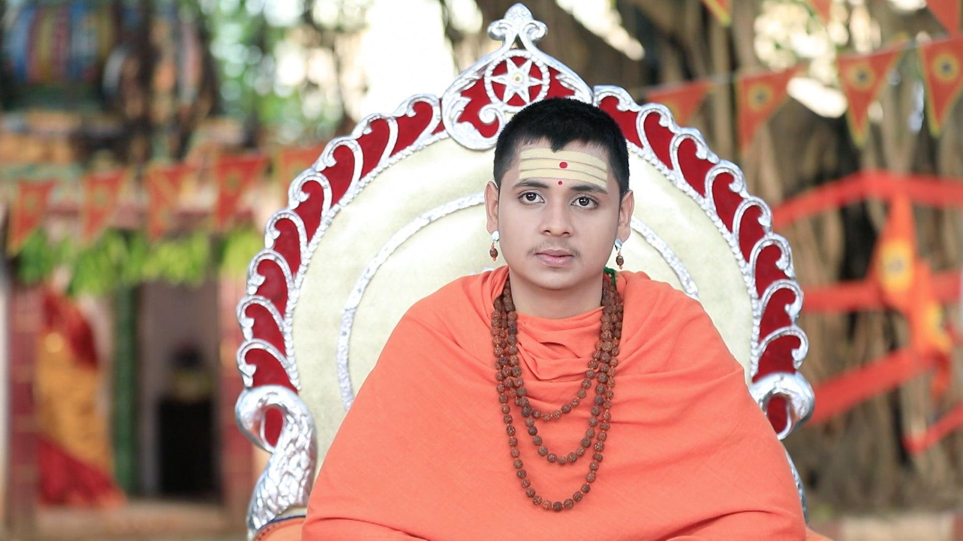 Watch Agnisaakshi Season Episode Swamiji Warns Sannidhi