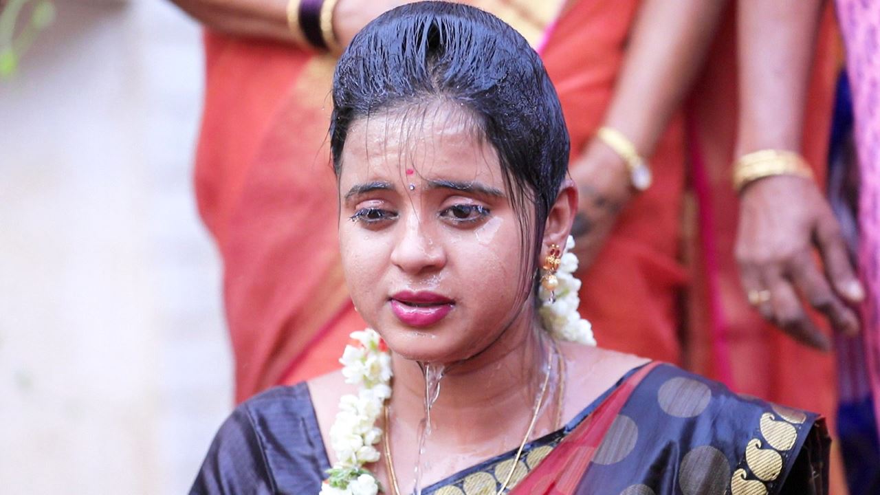 Watch Mangala Gowri Maduve Season 1 Episode 2155 Telecasted On 11 11 2019 Online Now, mangala gowri is one more naga bhushan6 दिन पहले. voot