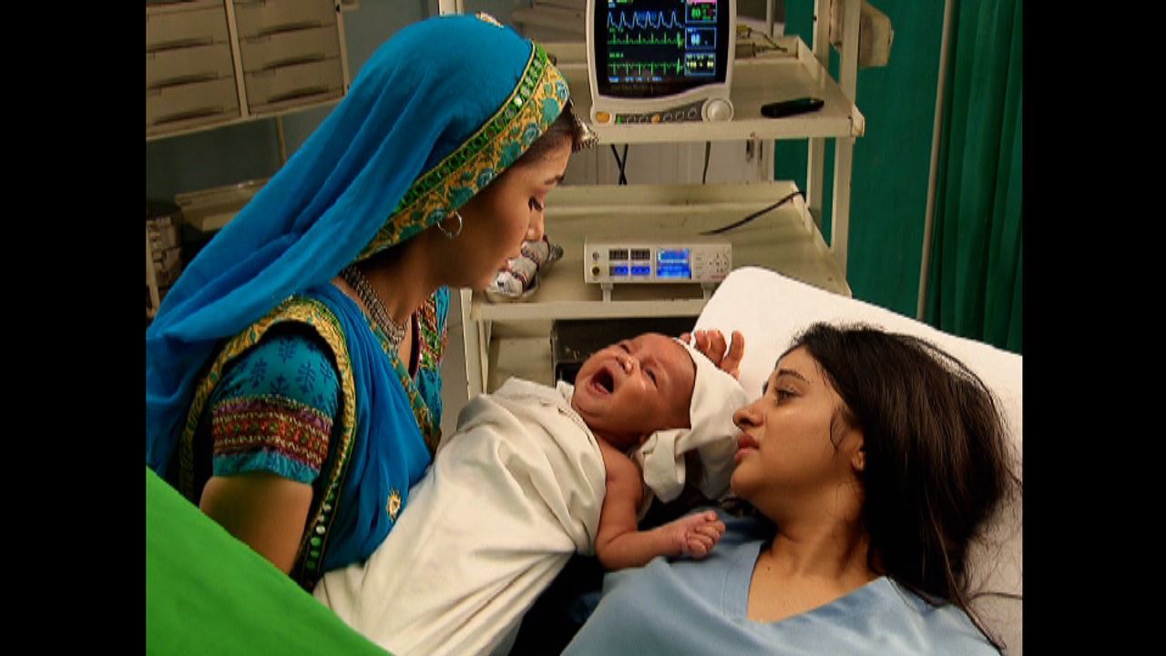 Watch Balika Vadhu Season 1 Episode 1349 Telecasted On 02-08-2009 Online