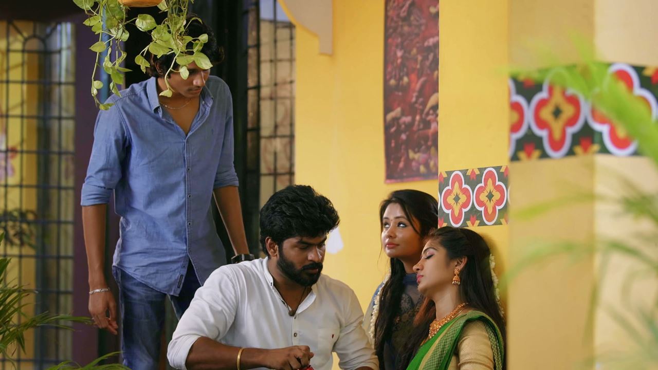 Watch Idhayathai Thirudathey Season 1 Episode 49 Telecasted On 17