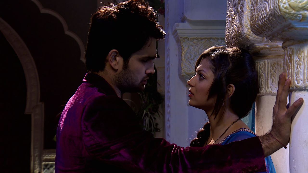 Watch Madhubala Ek Ishq Ek Junoon Season 1 Episode 146 Telecasted On 14 12 2012 Online Kaisa yeh ishq yeh kaisa junoon hai maahi? voot