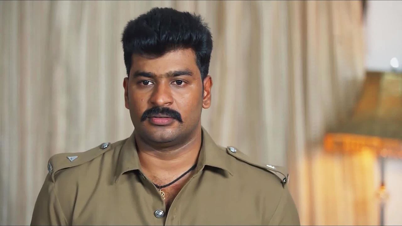 Kumaran Gets His Wife A Gift Date 15082022 Online Voot