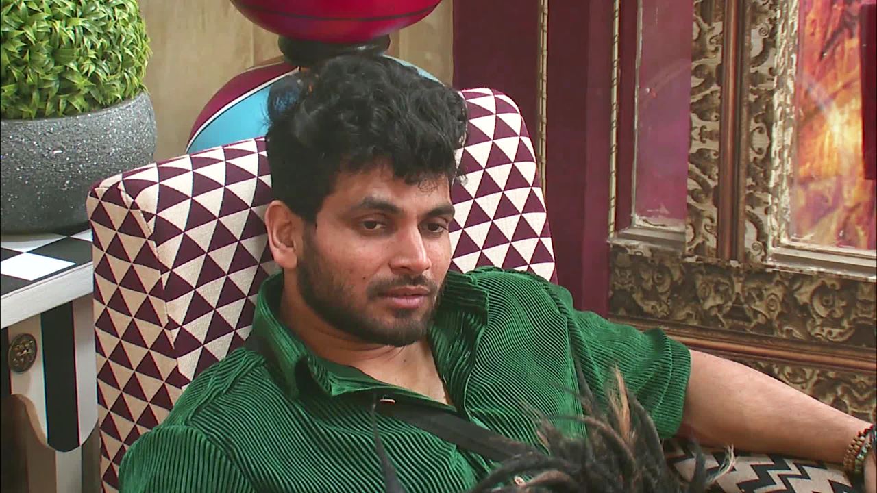 shiv-is-upset-with-abdu-date-16-11-2022-online-voot