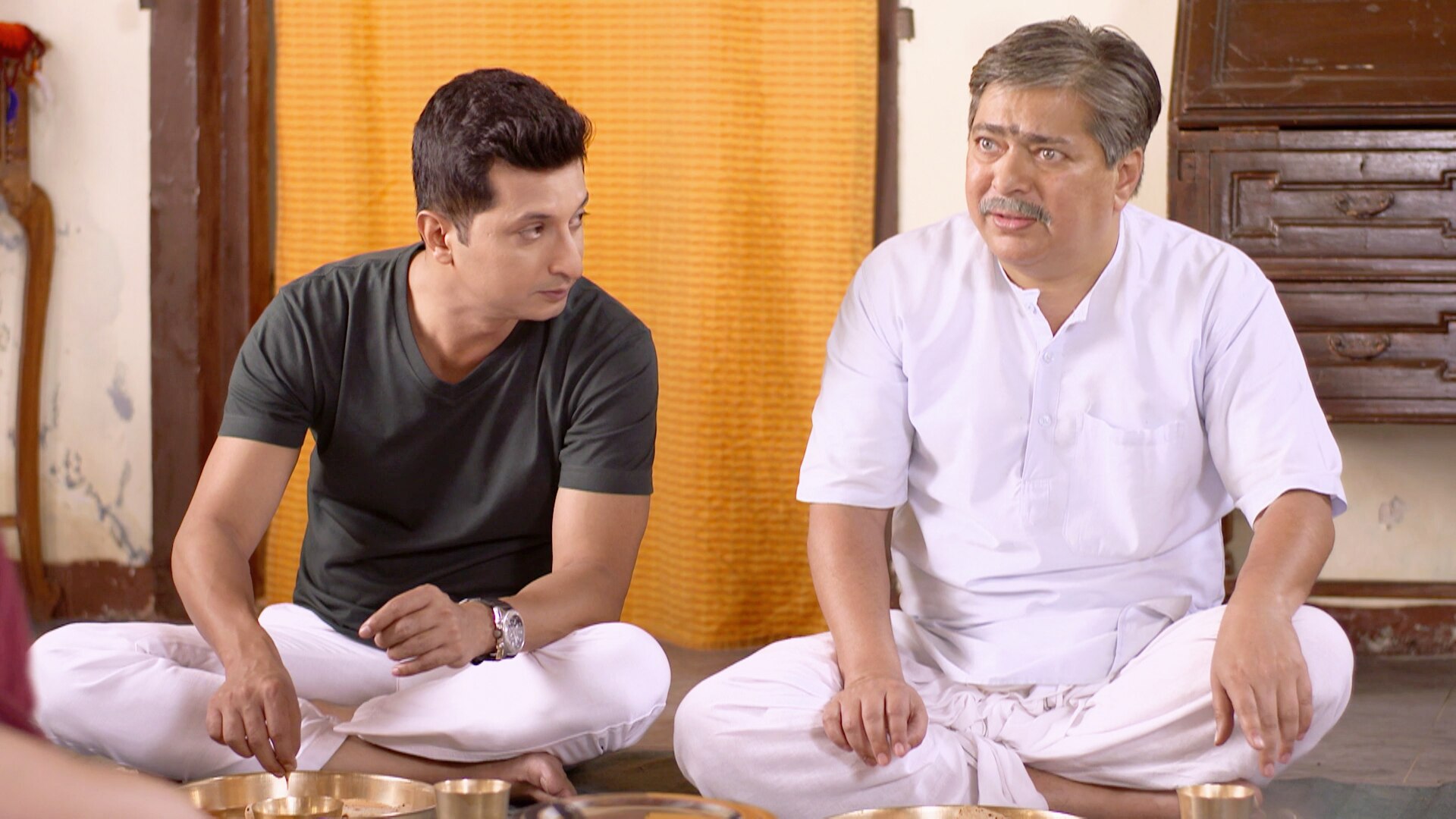 Prem Rangi Radiologist Watch Radha Prem Rangi Rangli Season 1 Episode 420 : Madhavrao Rebukes ...