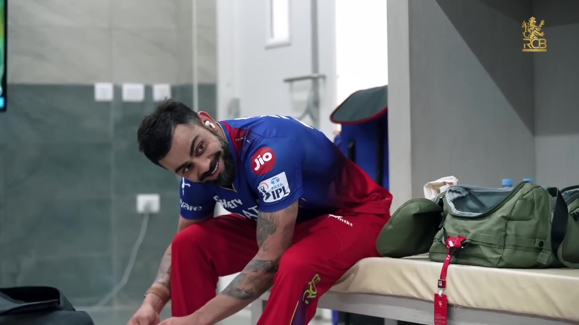 Watch Gt Vs Rcb The Virat And Jacks Show Off The Field Dressing Room Chat Ipl 2024 Video 5233