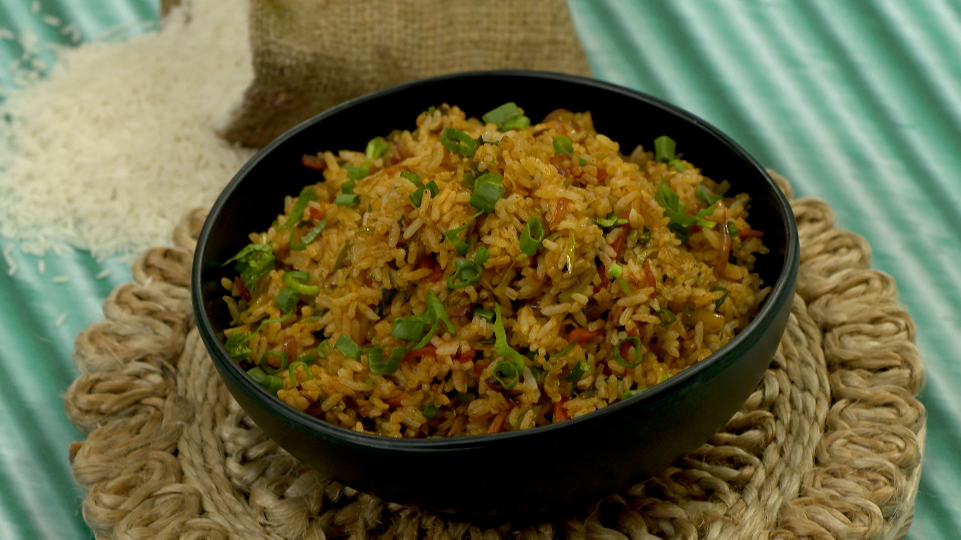 Watch Rasoi Show Season 1 Episode 6621 : Veg Fried Rice, Mirchi Vada 