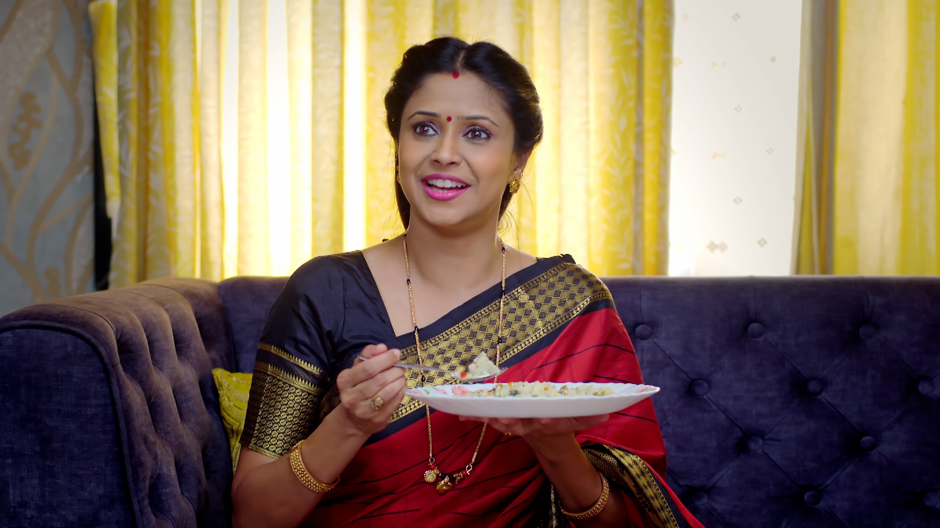 Watch Antarapata Season 1 Episode 284 : Aradhana Cooks For The Family ...