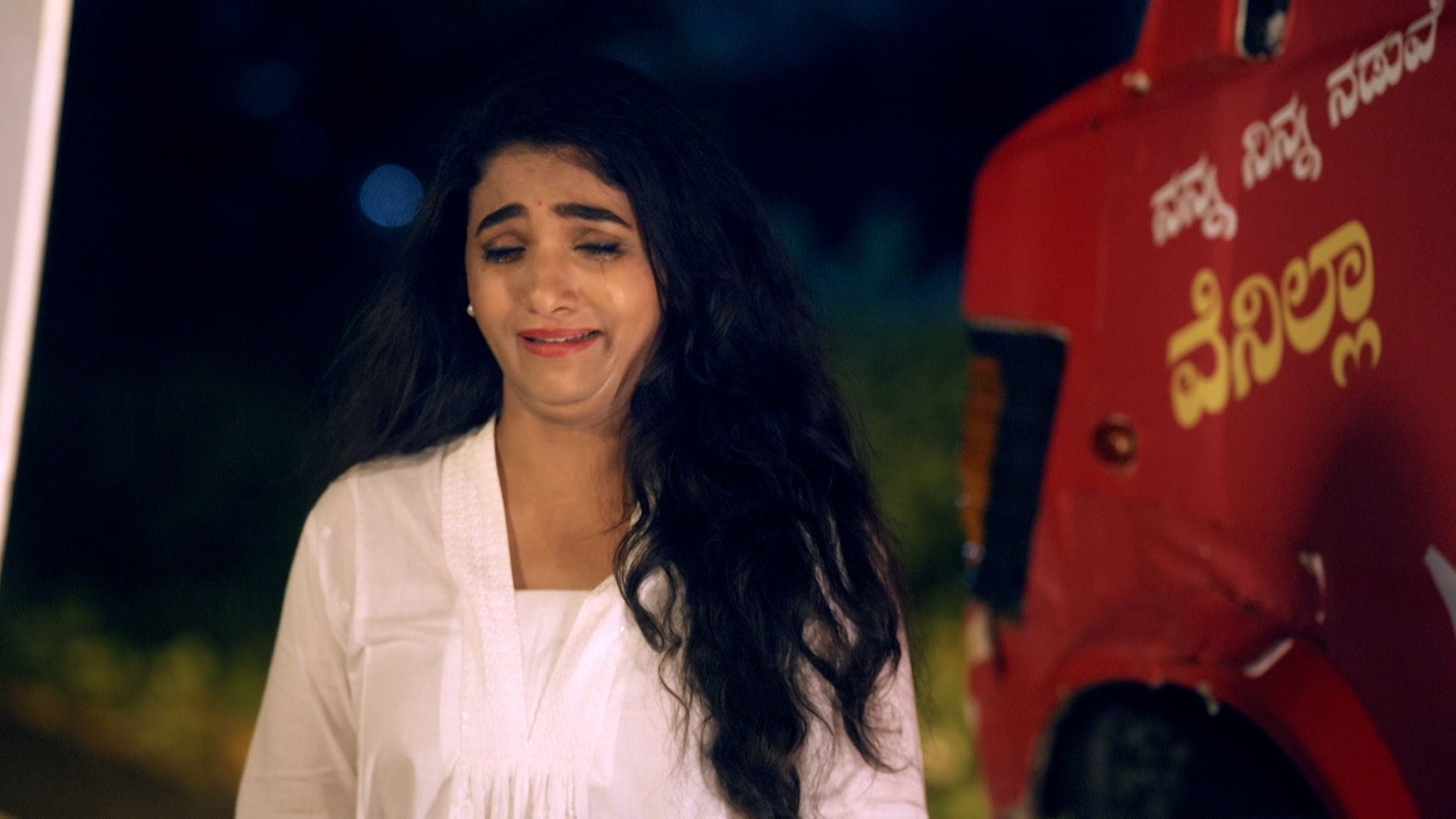 Watch Ninagaagi Season 1 Episode 25 : Rachana Breaks Down In Tears 