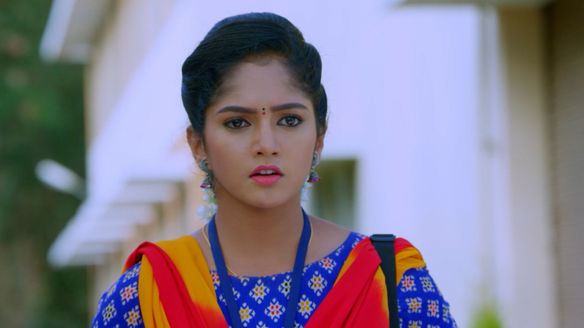 Watch Geeta Season 1 Episode 2 : Geeta Revolts Against Vijay - Watch ...