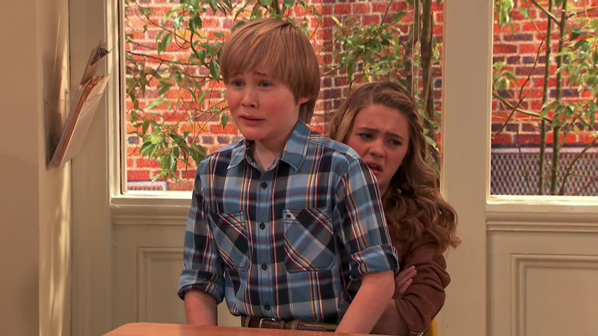 Watch Nicky, Ricky, Dicky & Dawn Season 3 Episode 20 : The Quads And