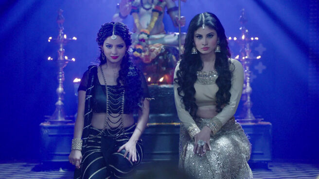 Watch Naagin Season 1 Episode 15 : Shivanya-shesha Kill Suri! - Watch 