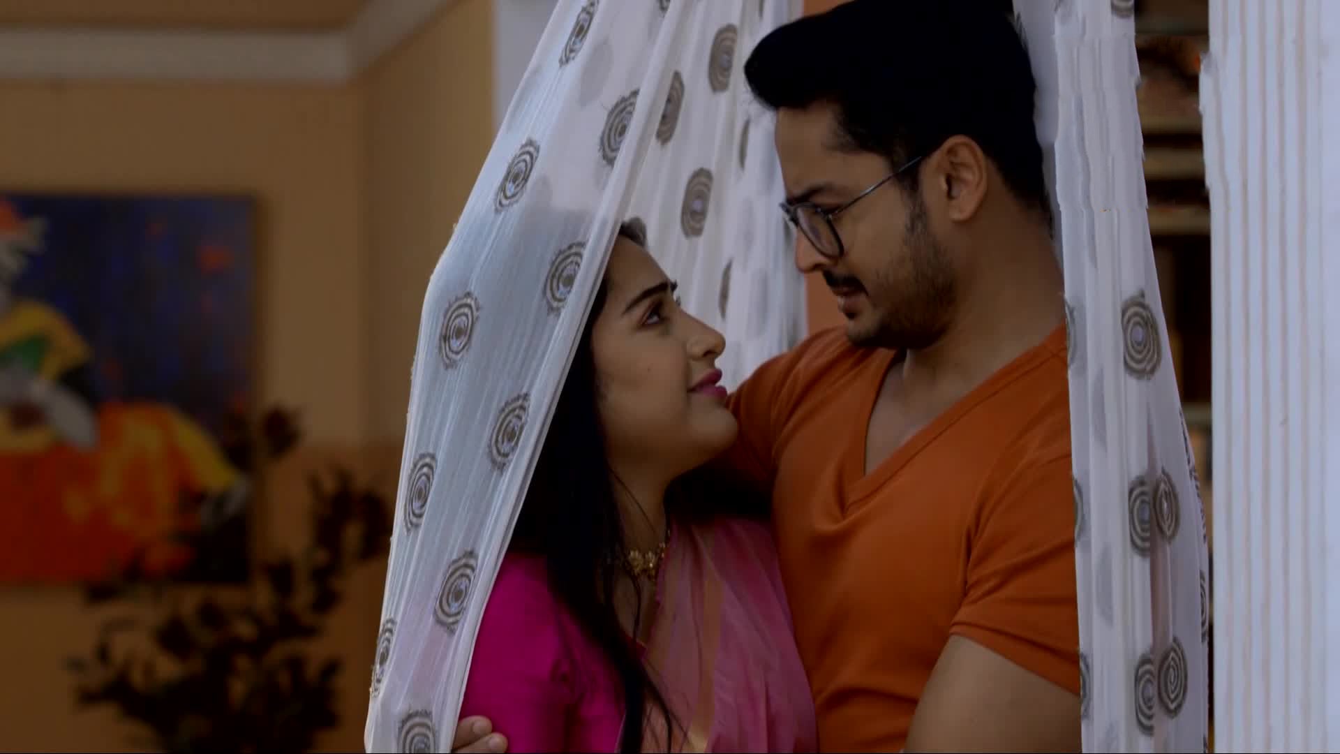 Watch Aniruddha-Arohi's Romantic Moment Video Online(HD) On JioCinema