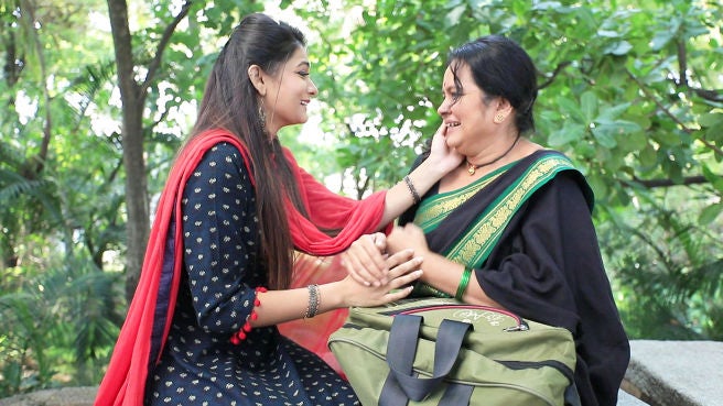 Watch Ranganayaki Season 1 Episode 44 : Bangari-Deveeri's Emotional ...