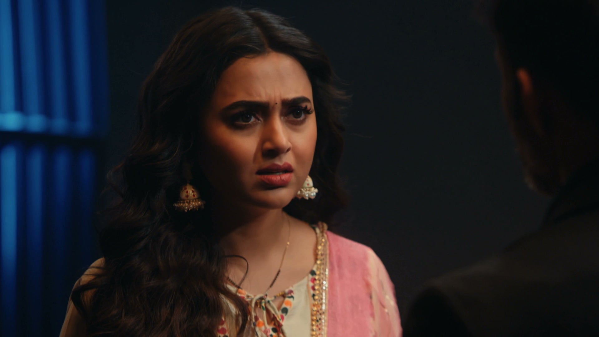 Watch Naagin - Bengali Season 6 Episode 212 : Prarthana Gets Arrested ...