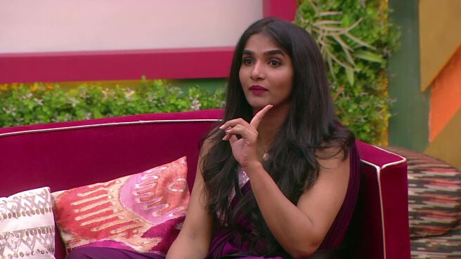 Watch Divya s Fun Challenge Video Online HD On JioCinema