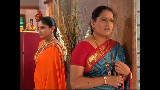 Watch Lakshmi Baramma Season 1 Episode 191 : Kumar Goes To Chandan's ...