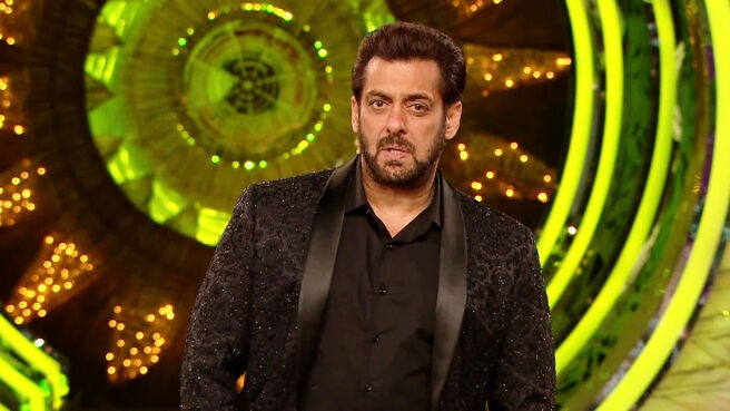 Watch Salman Praises Shehnaaz Video Online(HD) On JioCinema