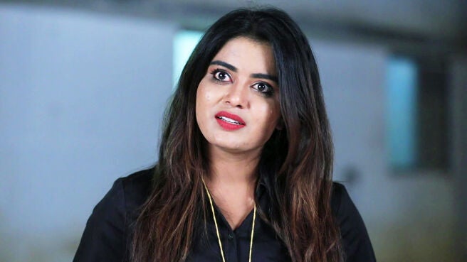 Watch Nammane Yuvarani Season 1 Episode 926 : Navya Celebrates Her ...