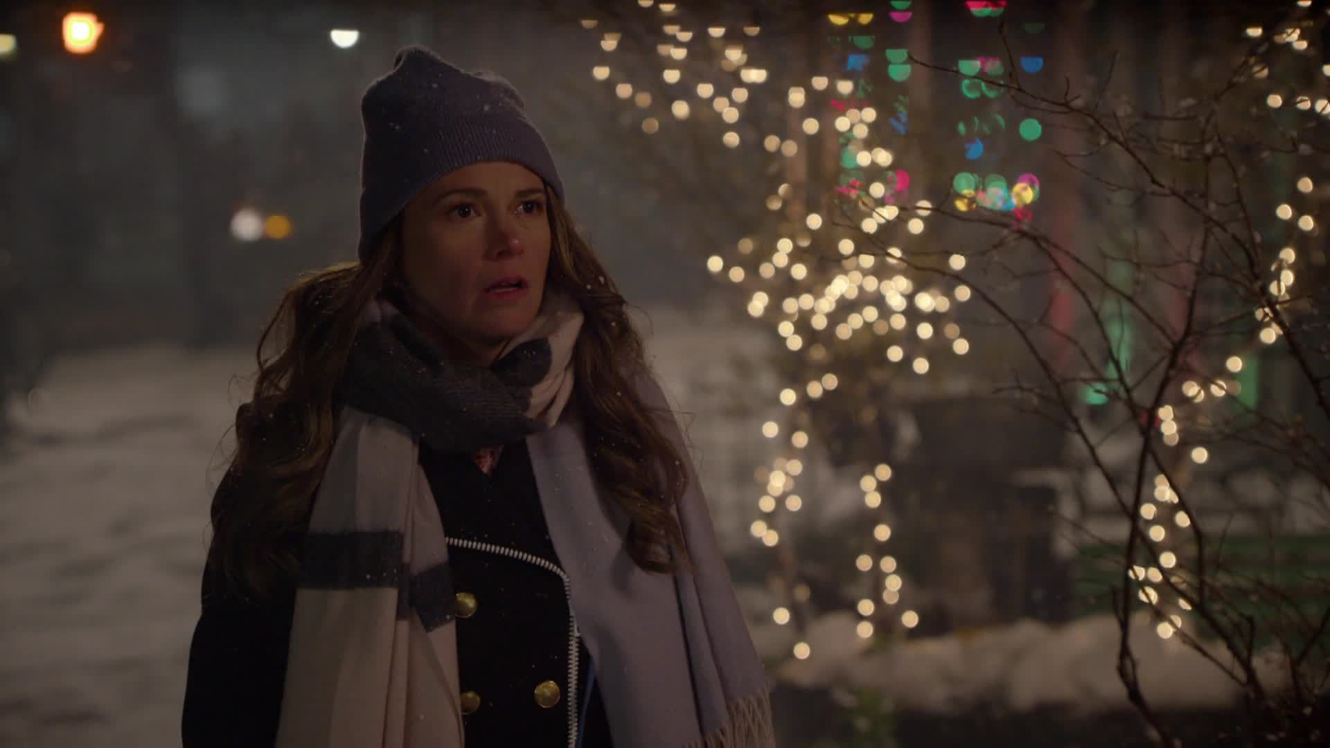 Watch Younger Season 5 Episode 7 : A Christmas Miracle - Watch Full