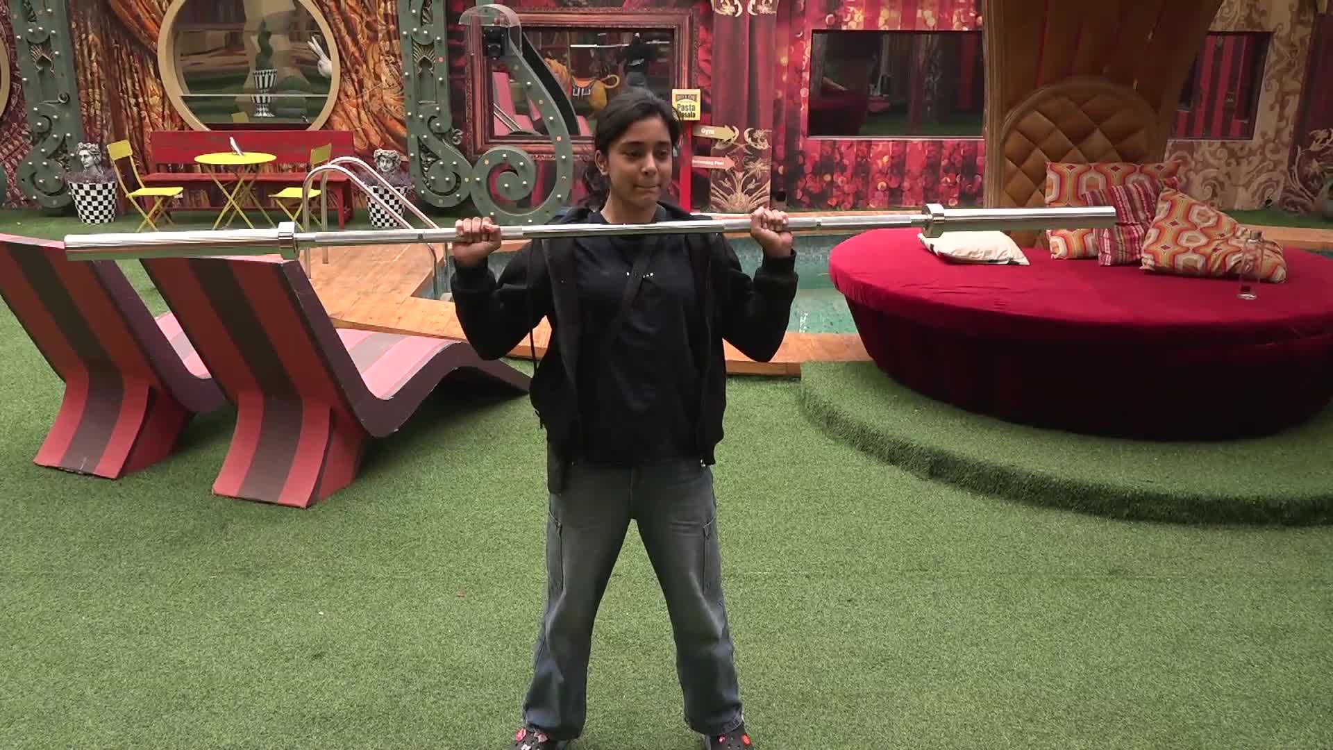 Watch Sumbul Tries To Workout Video Online(HD) On JioCinema