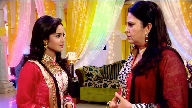 Watch Shastri Sisters Season 1 Episode 206 : Will Anushka Expose Minty ...