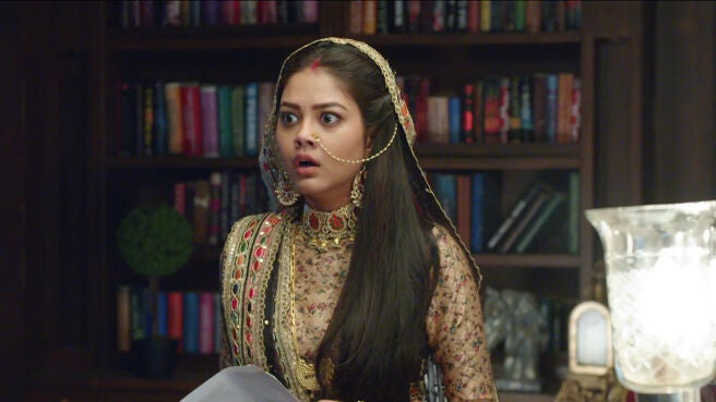 Watch Molkki Season 1 Episode 10 : Purvi Feels Dejected - Watch Full 