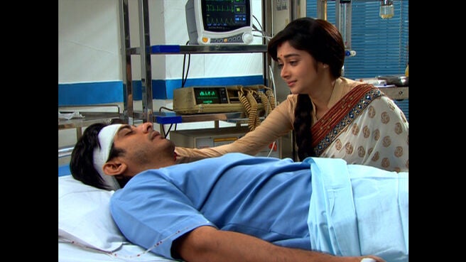 Watch Uttaran Season 1 Episode 992 : Veer Feels Better After Ichha's ...