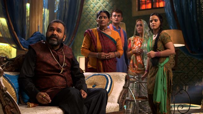Watch Udaan Season 1 Episode 7 : Chakor Goes To The Mansion To Look For ...