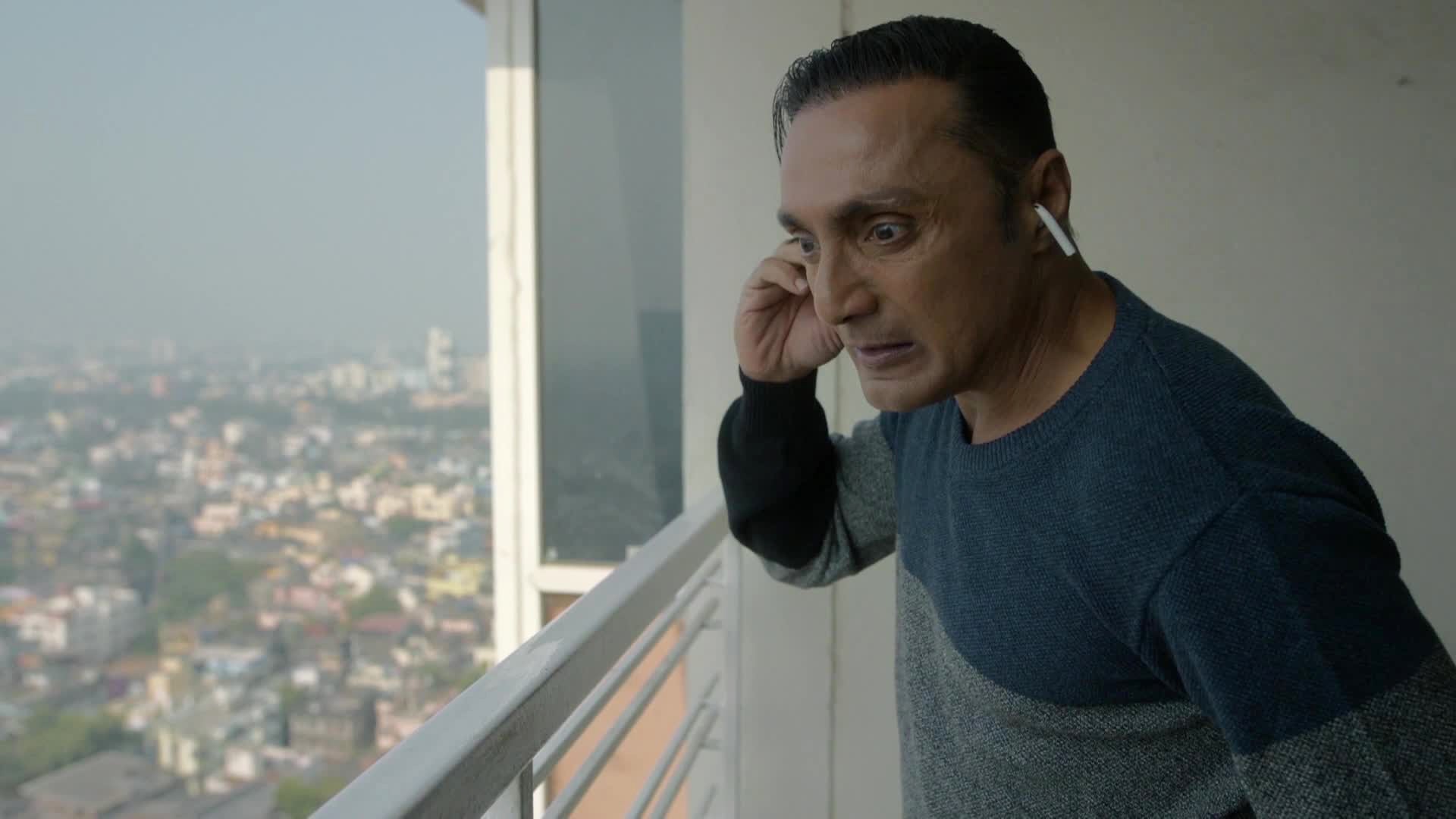 Watch Rabindranath Yahan Kabhi Nahi Aayein Season 1 Episode 9 : The Watch Rabindranath Yahan Kabhi Nahi Aayein Season 1 Episode 9 : The
