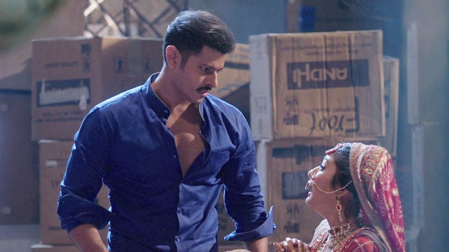 Roop Episodes Watch Roop Season 1 Episode 117 : Ishika In Danger - Watch Full Episode ...