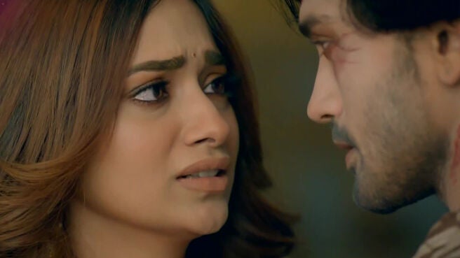 Pavitra Rani Rai Watch Pavitra Protects Herself Video Online(HD) On JioCinema