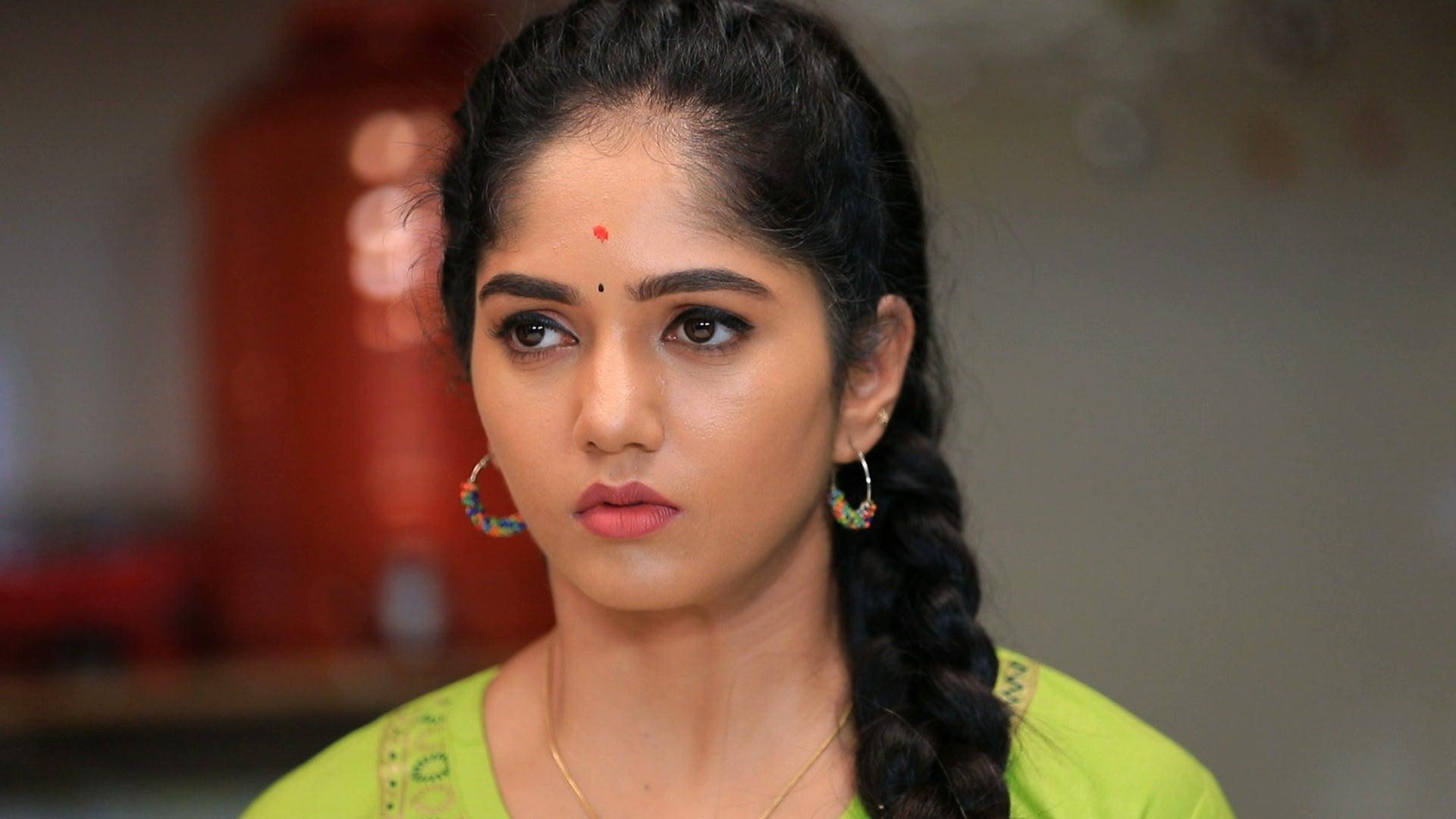 Watch Geetha Season 1 Episode 876 : Geetha Worried About Vijay - Watch ...