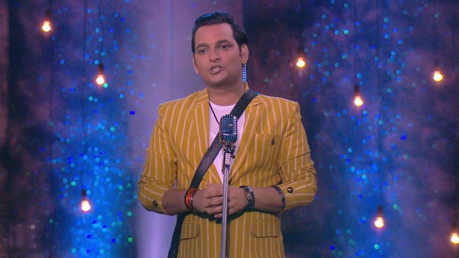 Watch Paritosh Tripathi In The House! Video Online(HD) On JioCinema