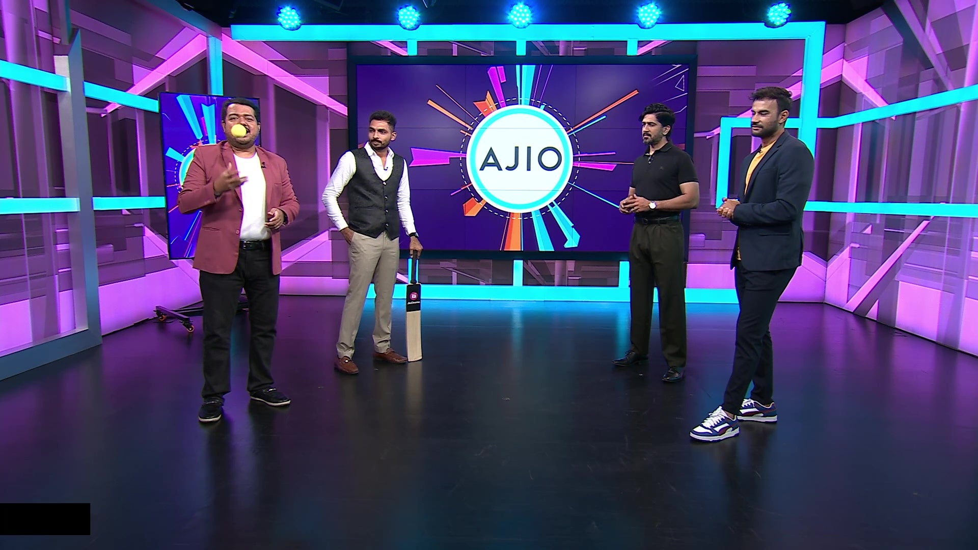 Watch French Cricket Video Online(HD) On JioCinema