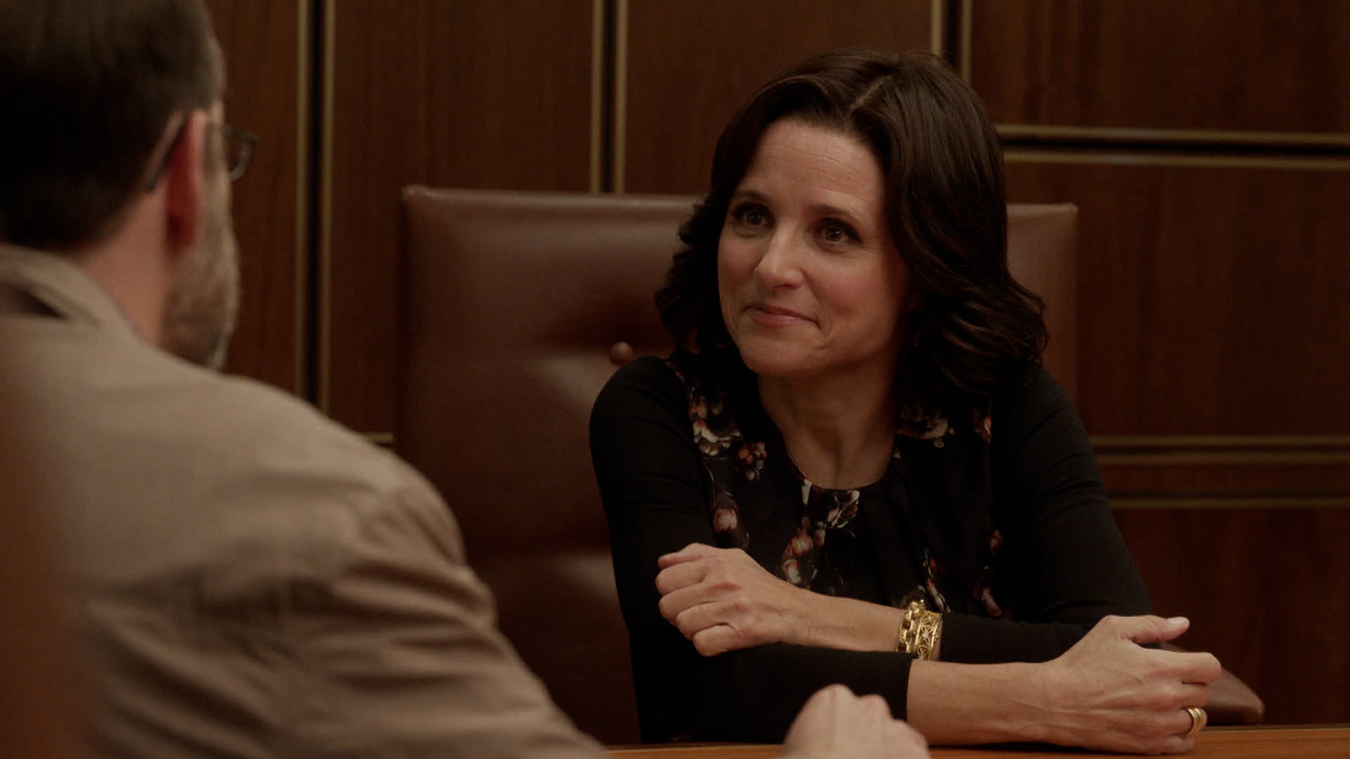 Watch Veep Season 4 Episode 4 : Tehran - Watch Full Episode Online(HD ...