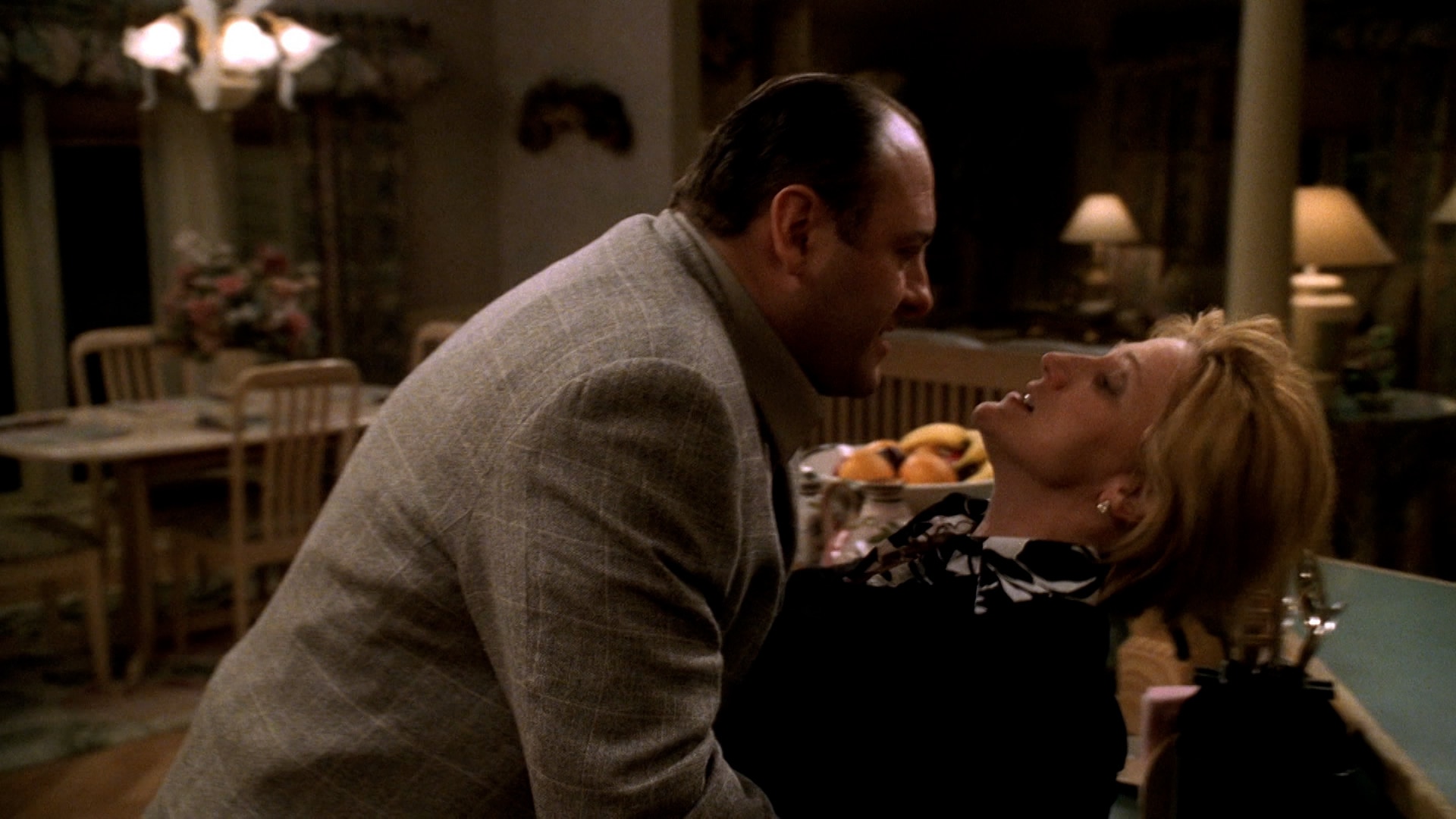 watch-the-sopranos-season-4-episode-13-whitecaps-watch-full-episode