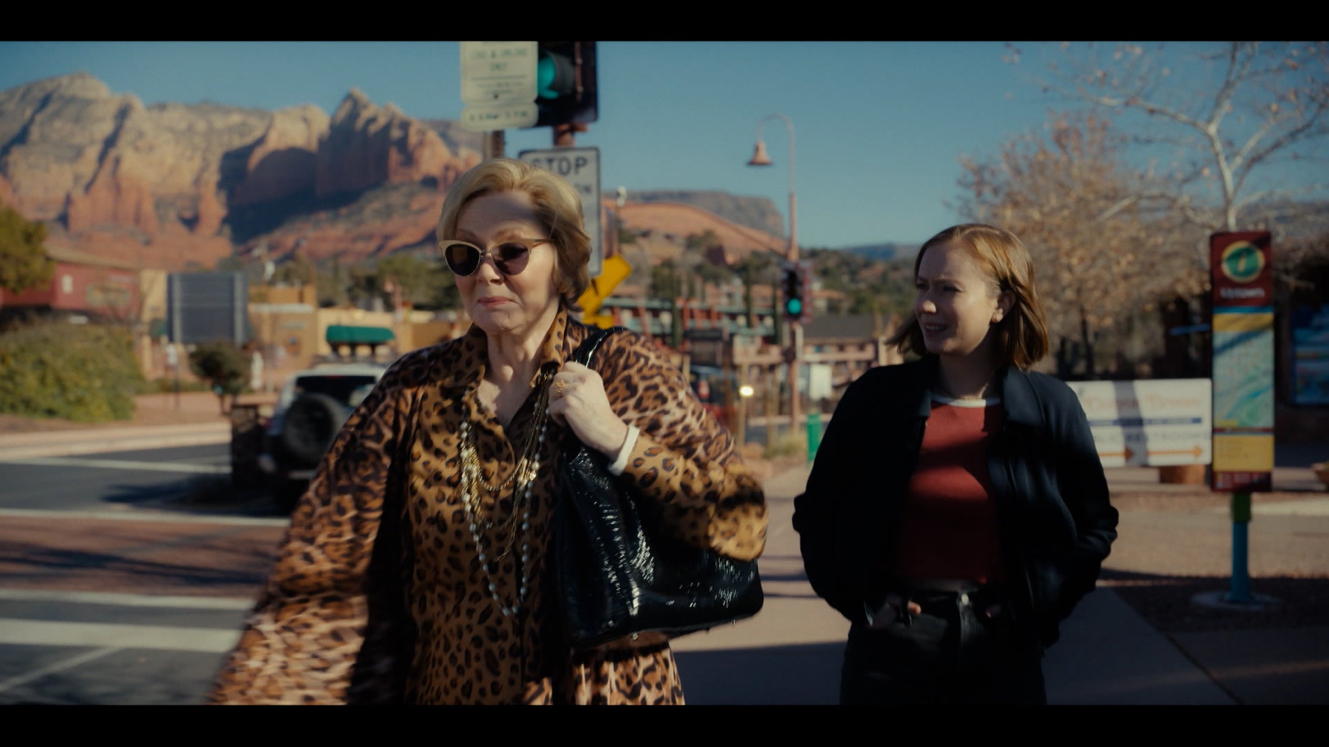 Watch Hacks Season 2 Episode 2 Quid Pro Quo Watch Full Episode Online(HD) On JioCinema