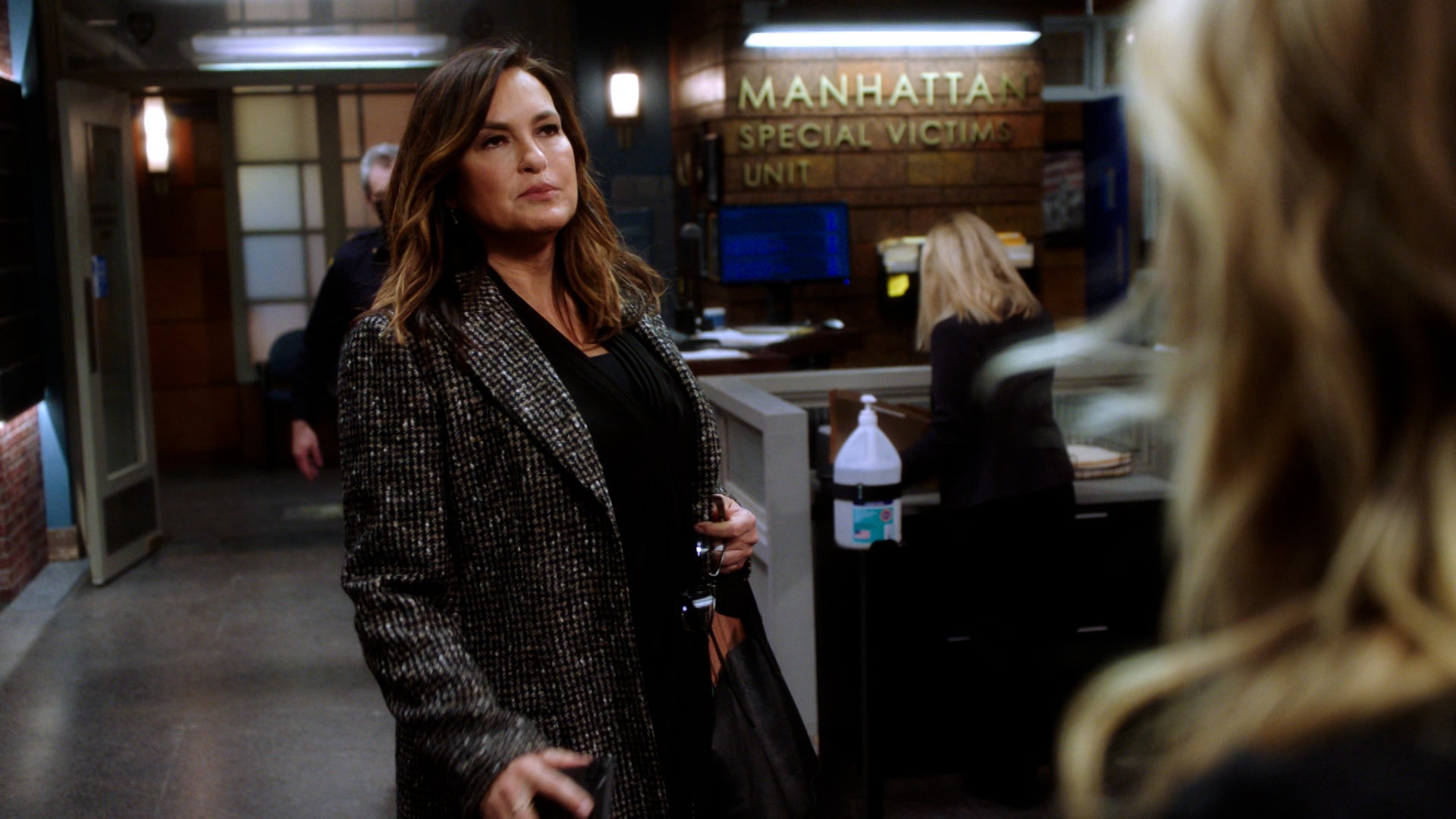 Watch Law And Order Svu Season 22 Online