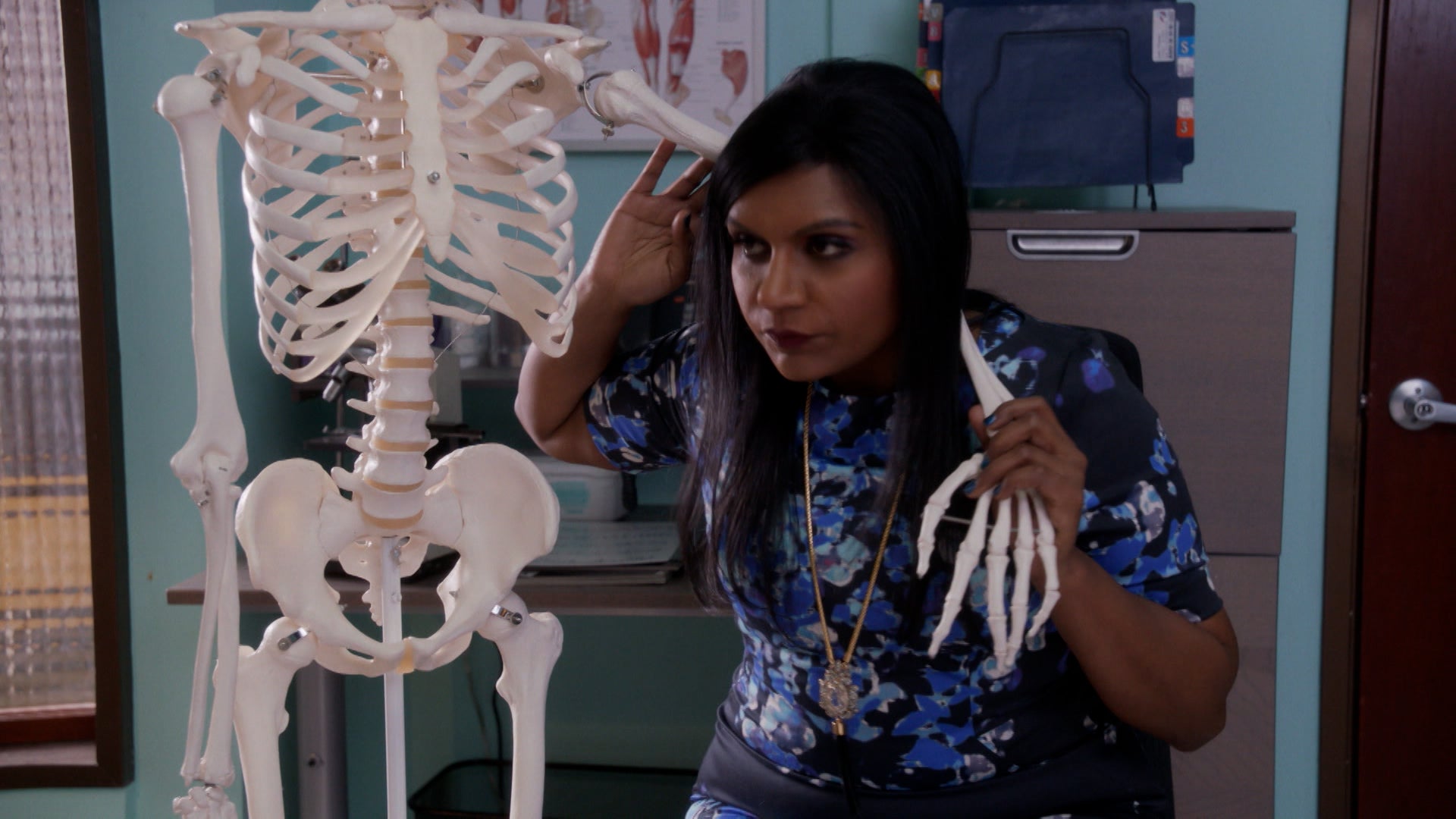 Watch The Mindy Project Season 2 Episode 15 : French Me, You Idiot