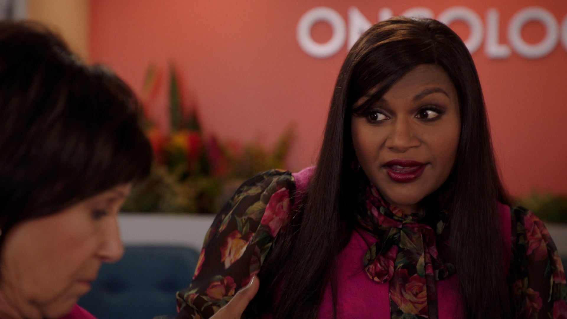 Watch The Mindy Project Season 6 Episode 8 : Doctors Without Boundaries ...