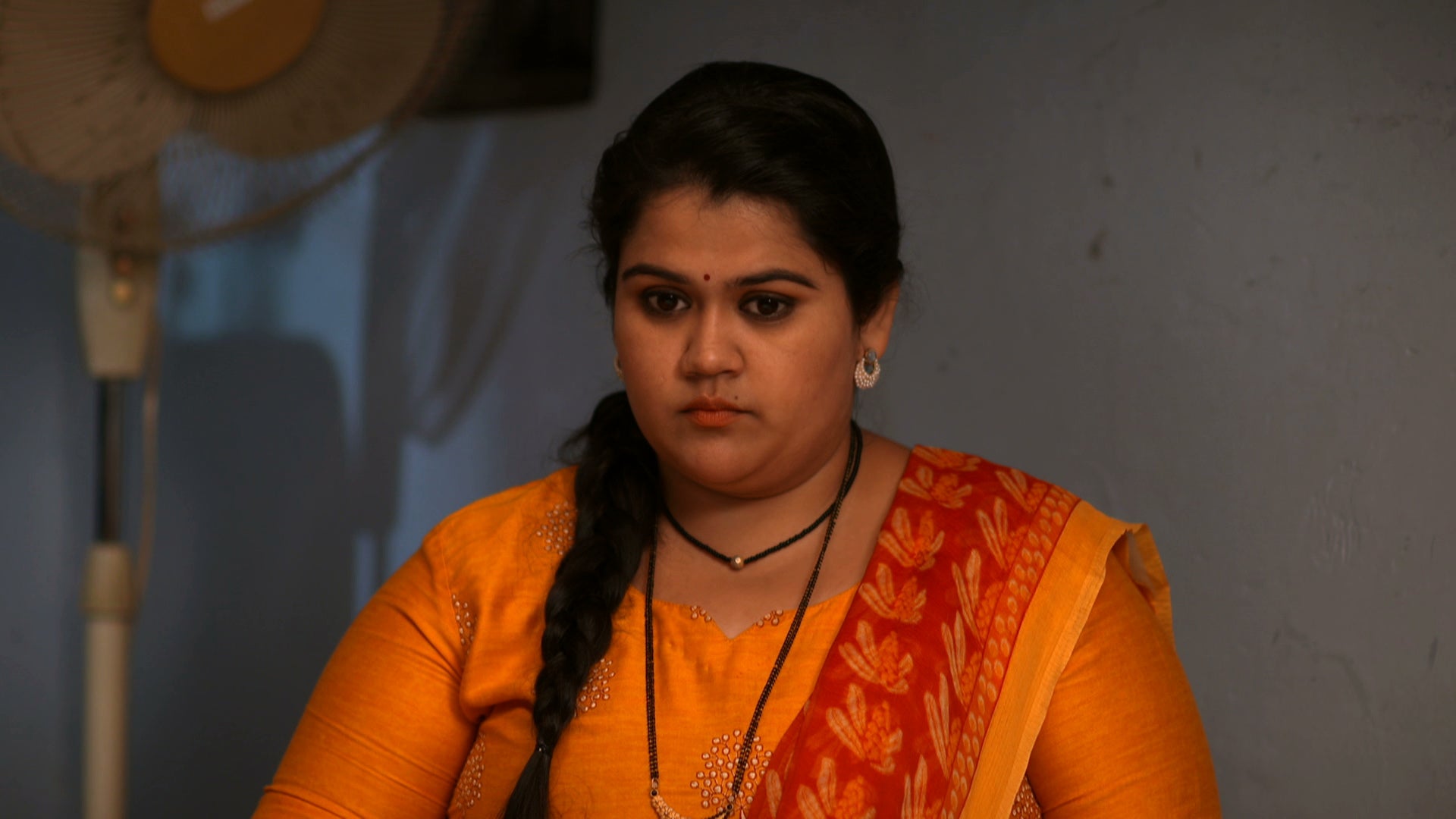 watch-gunasundari-season-1-episode-108-anika-stays-displeased