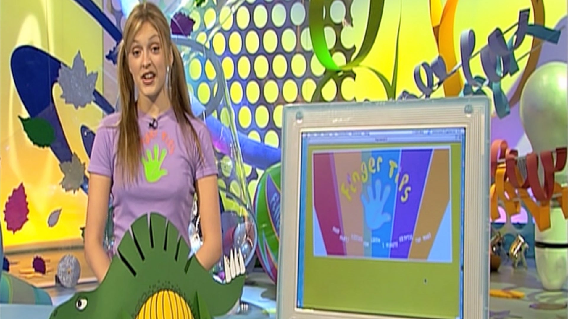 Watch Finger Tips Season 1 Episode 6 How To Make A CD Saurus? Watch