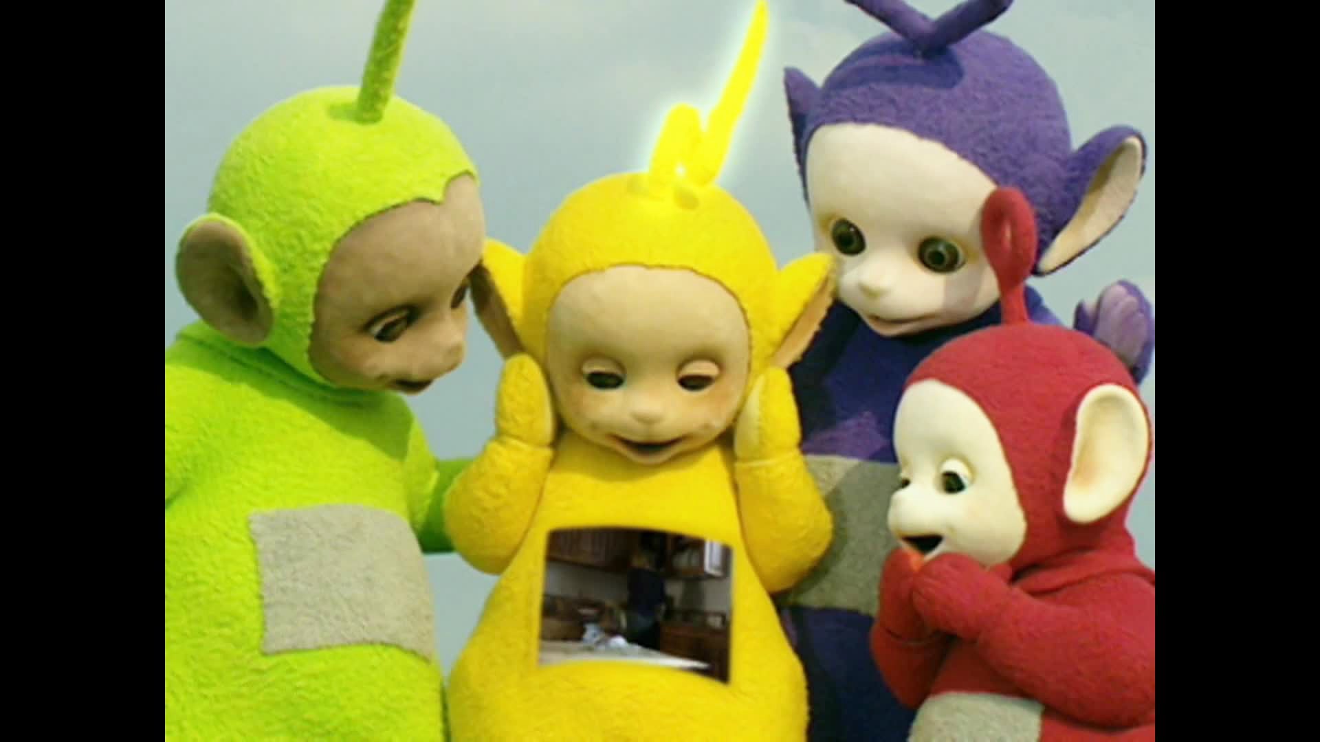 Watch Classic Teletubbies Season 7 Episode 18 : Becky's Flake Cakes ...