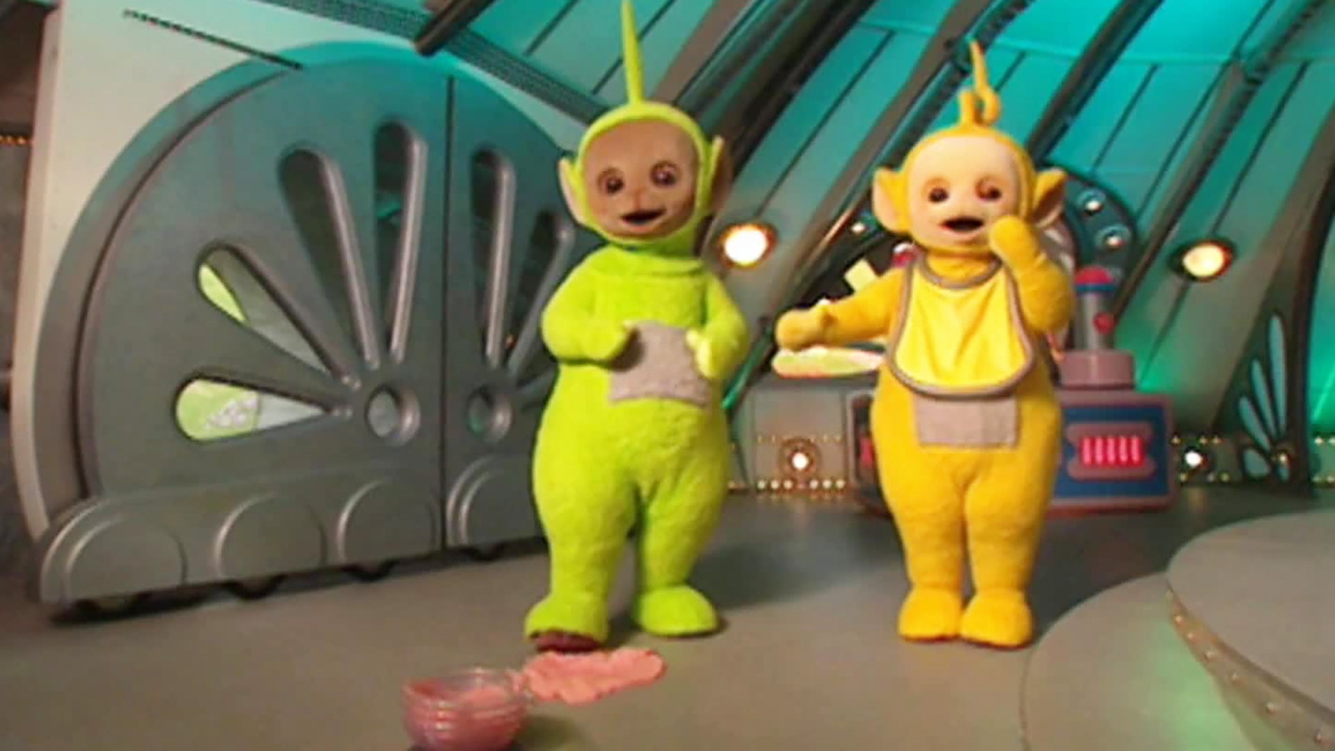 Watch Classic Teletubbies Season 7 Episode 22 : Accidents   Watch Full