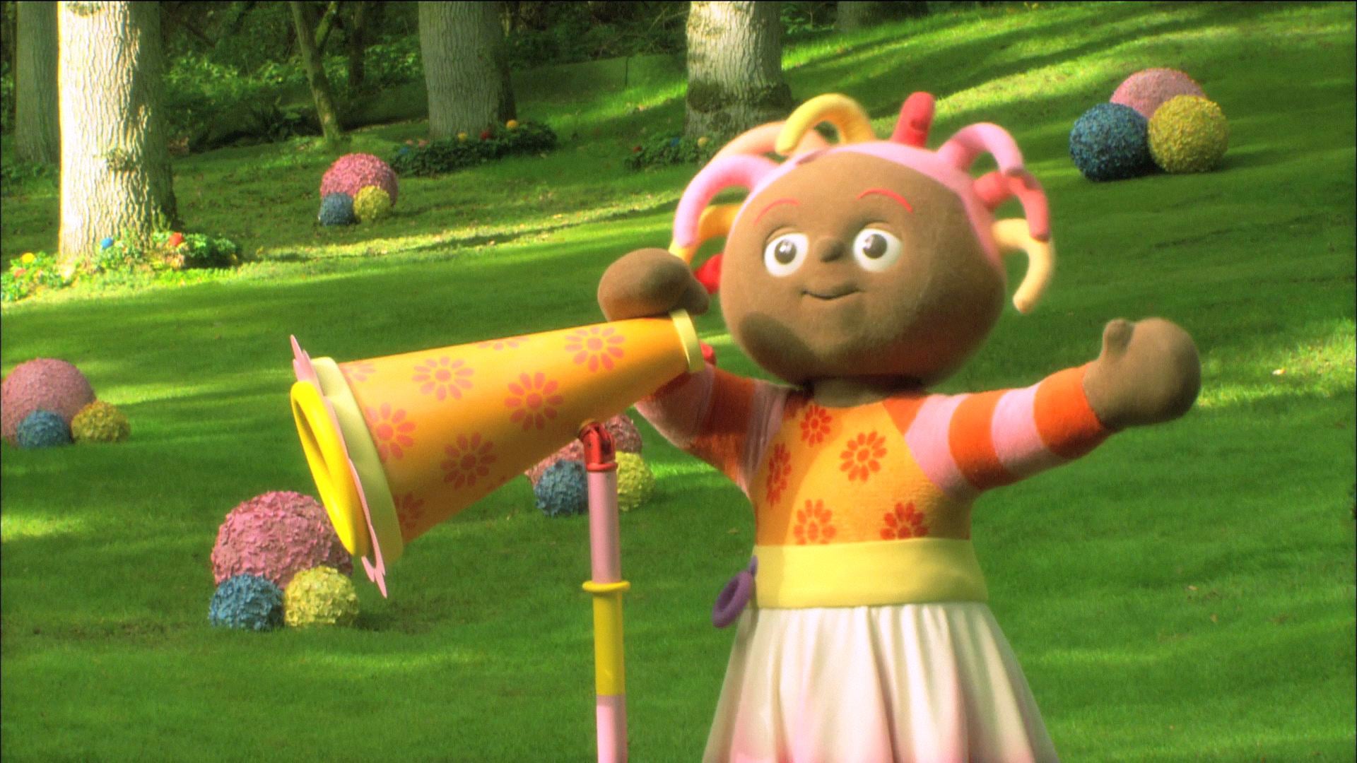 Watch In The Night Garden Season 5 Episode 13 : Upsy Daisy Sings A Song ...