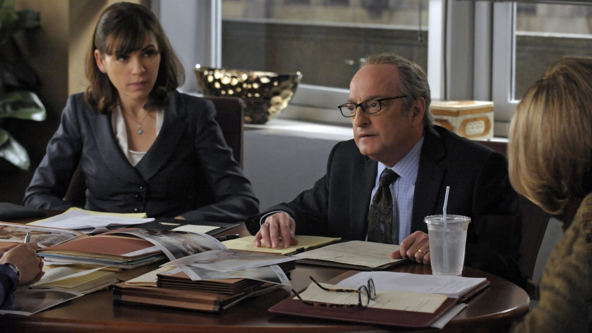 Watch The Good Wife Season 3 Episode 21 : The Penalty Box - Watch Full ...