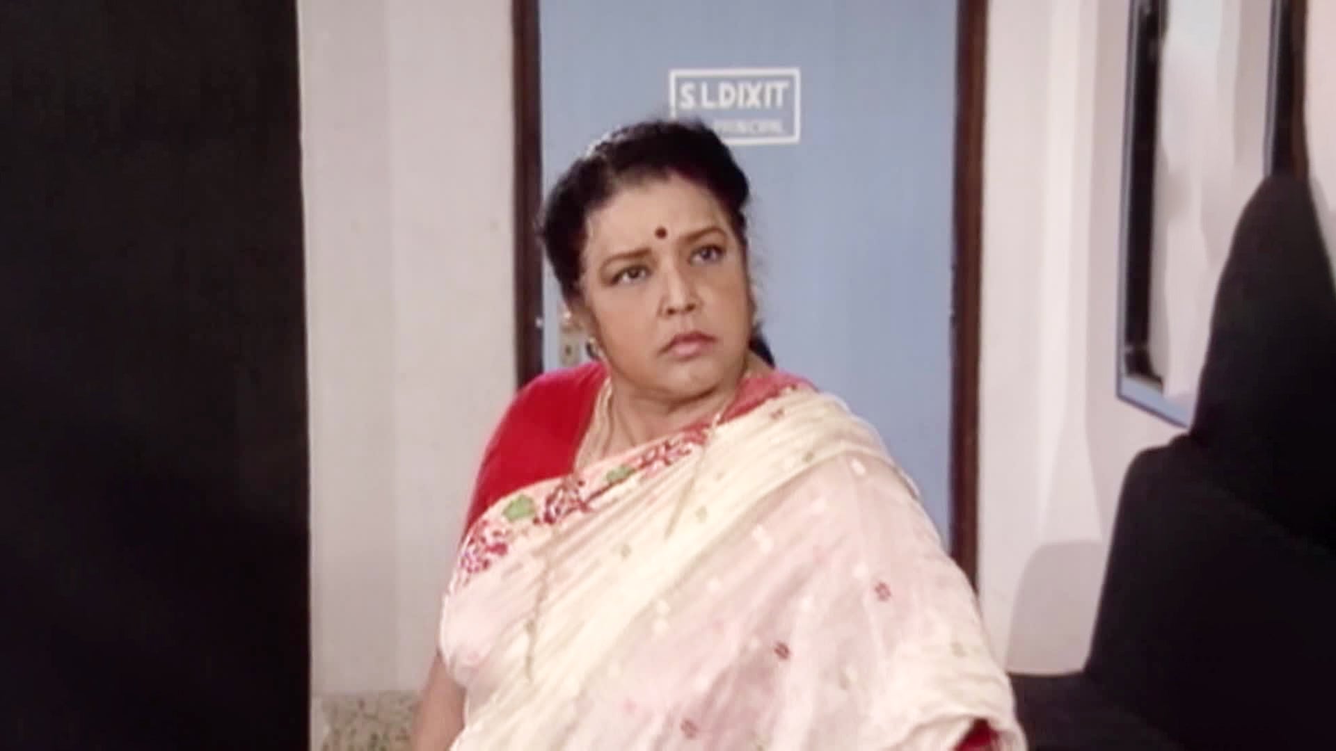 Watch Zabaan Sambhalke Season 1 Episode 41 Ms Dixit Is Furious Watch Full Episode Onlinehd 